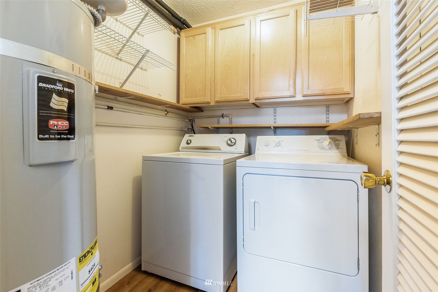 425 45th Street Southwest, Unit 306 Everett, WA 98203 - Photo 14 of 30