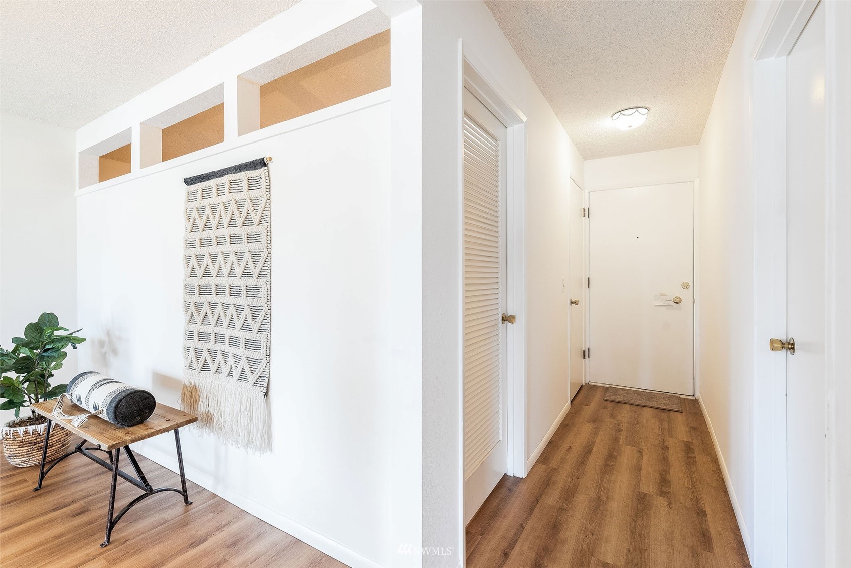 425 45th Street Southwest, Unit 306 Everett, WA 98203 - Photo 5 of 30