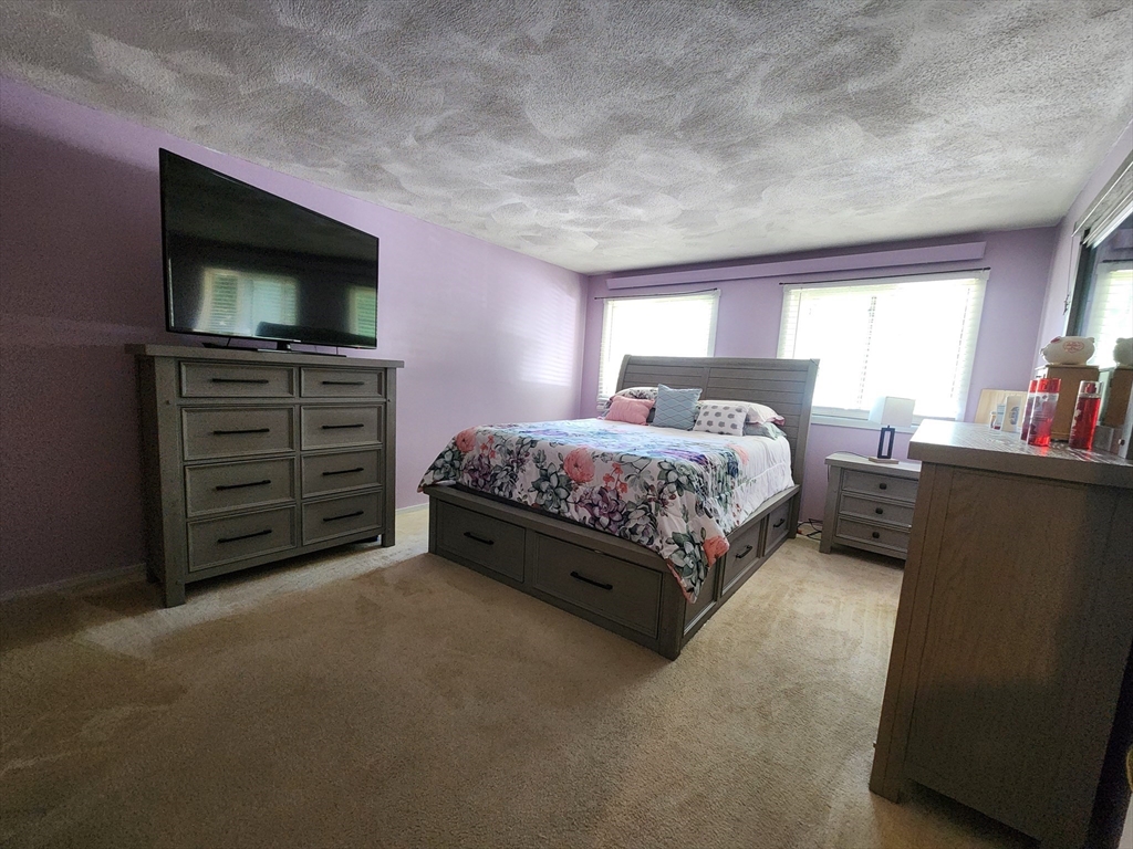510 High Street Clinton, MA 01510 - Photo 14 of 20
