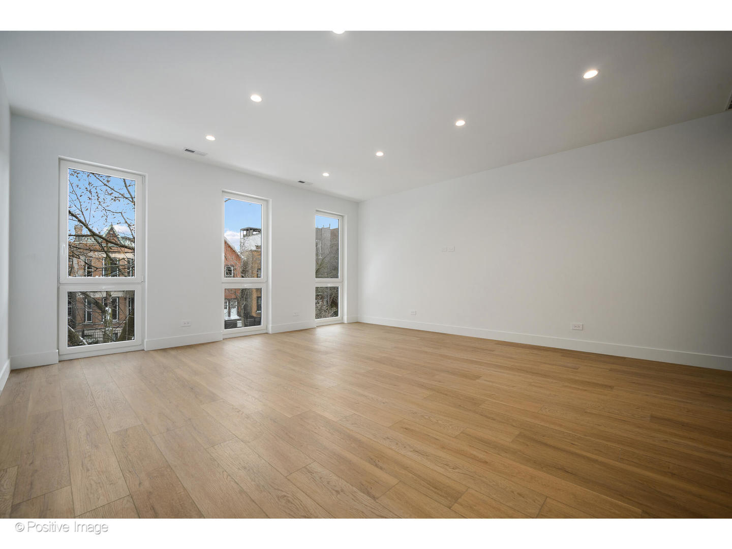 1124 West Addison Street, Unit 2 Chicago, IL 60613 - Photo 10 of 22