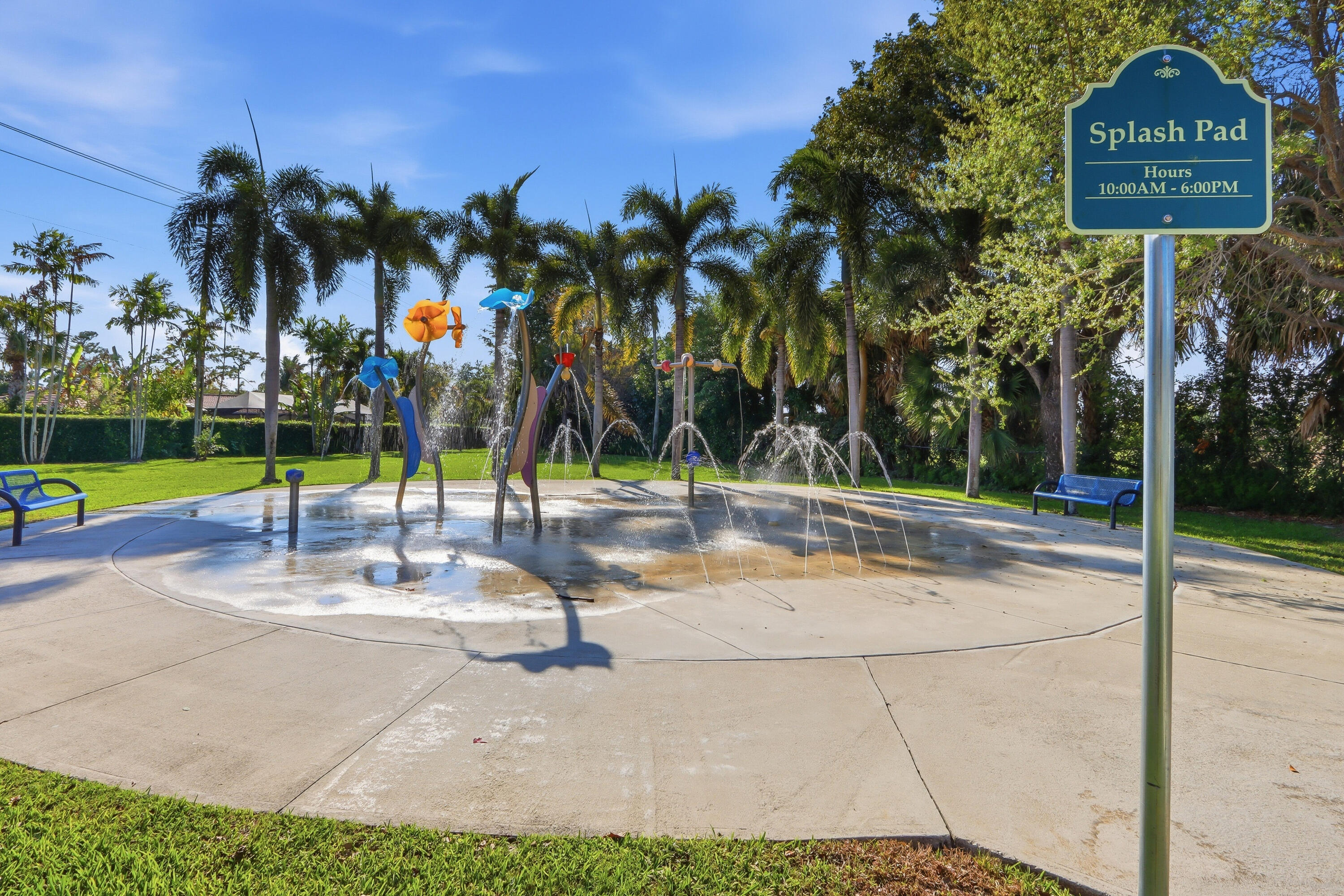 9 Atrium Circle, Unit C Atlantis, FL 33462 - Photo 38 of 54 a view of a park with palm trees