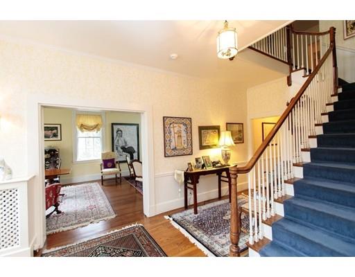 9 Livermore Road Wellesley, MA 02481 - Photo 4 of 17
