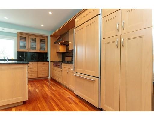 9 Livermore Road Wellesley, MA 02481 - Photo 8 of 17