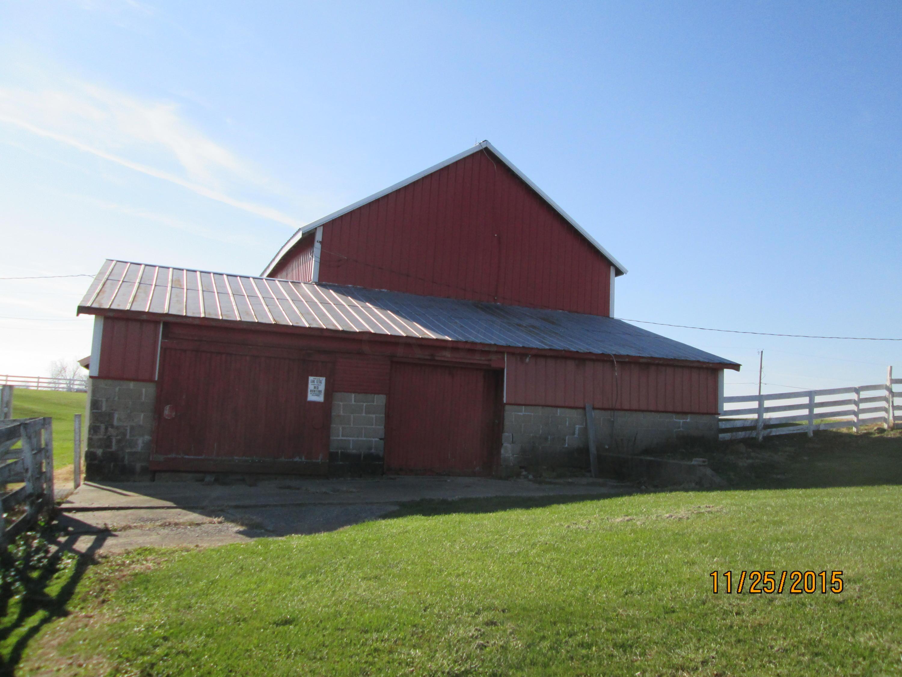 2176 Old Springfield Road Northeast Washington Court House, OH 43160 - Photo 11 of 26