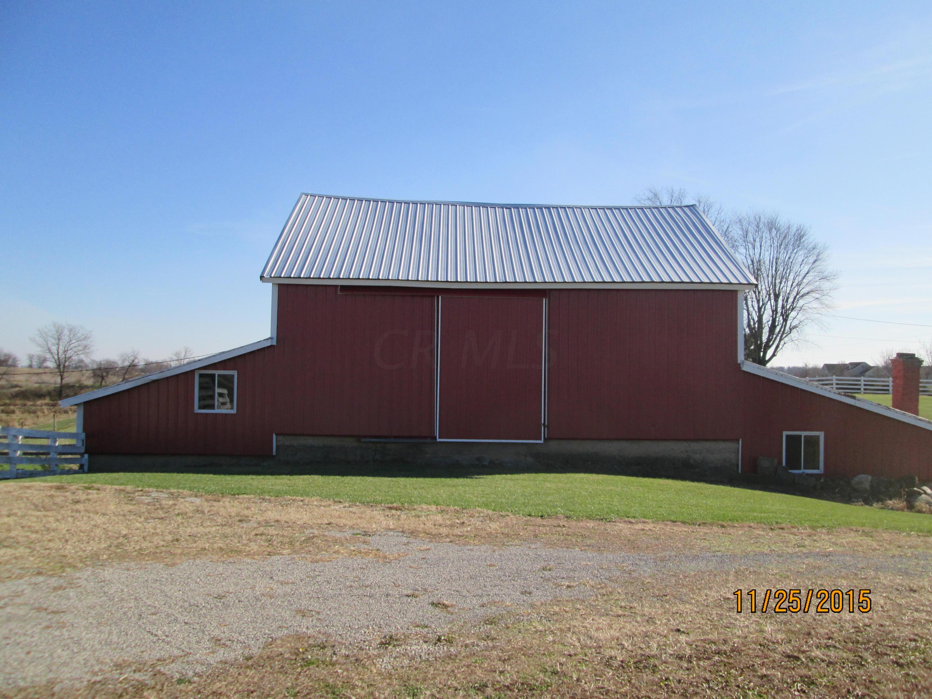 2176 Old Springfield Road Northeast Washington Court House, OH 43160 - Photo 8 of 26