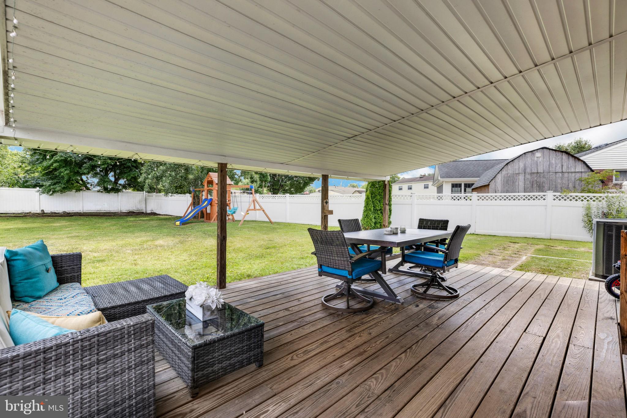 619 State Road Mantua, NJ 08051 - Photo 26 of 32 Covered Deck