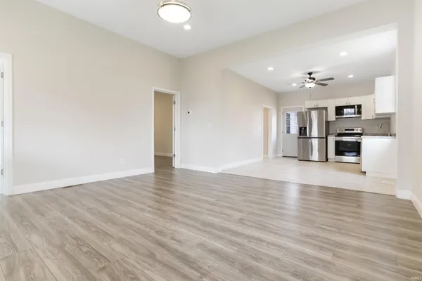 $165,000 | 407 West 4th Street, Mount Vernon, IN 47620