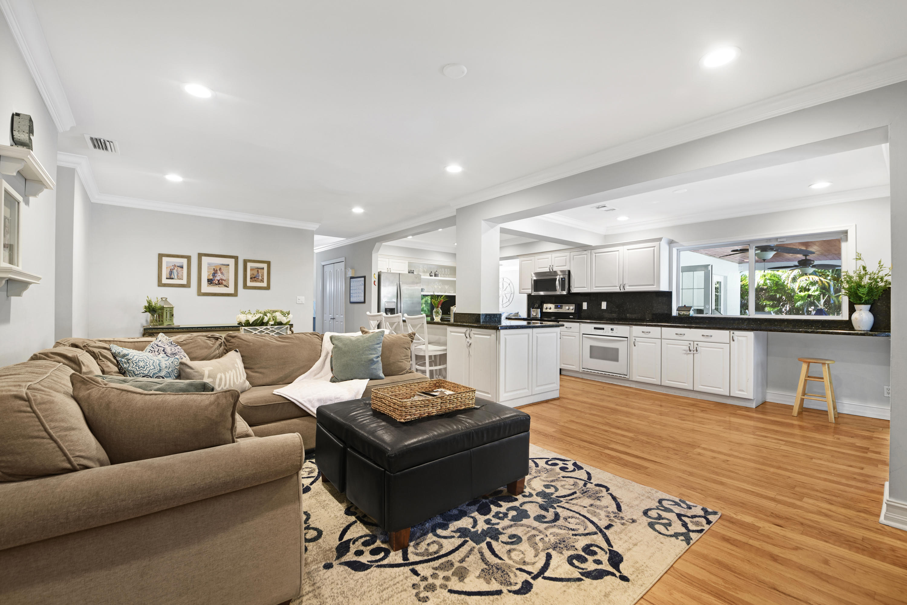 1201 Southwest 21st Street Boca Raton, FL 33486 - Photo 8 of 29 Family Room