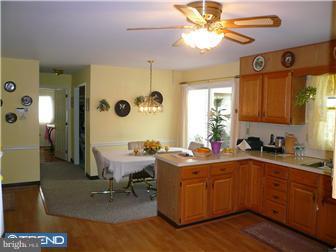 13 Raphael Road Hockessin, DE 19707 - Photo 5 of 12 Kitchen