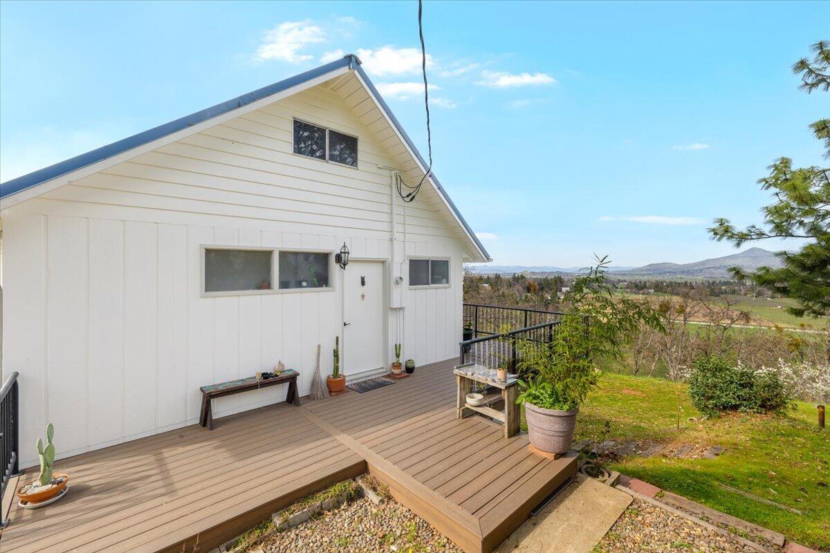 345 Carmen Road Talent, OR 97540 - Photo 6 of 26 14-CI_2972