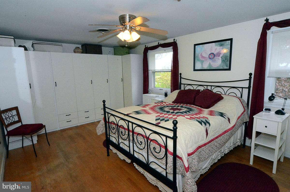24305 Ridge Road Damascus, MD 20872 - Photo 14 of 26 Bedroom (Master)