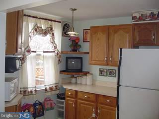 5345 Delmar Road Clifton Heights, PA 19018 - Photo 4 of 6 Gallery Image 4