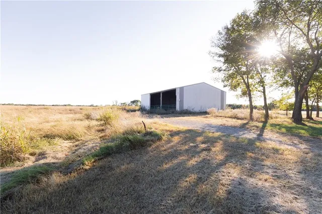 $165,000 | 229 22000 Road, Cherryvale, KS 67335