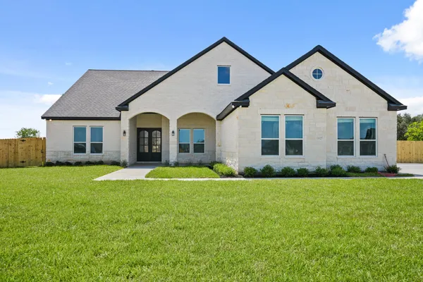 $740,000 | 11127 Moon Lgt Drive, Needville, TX 77461