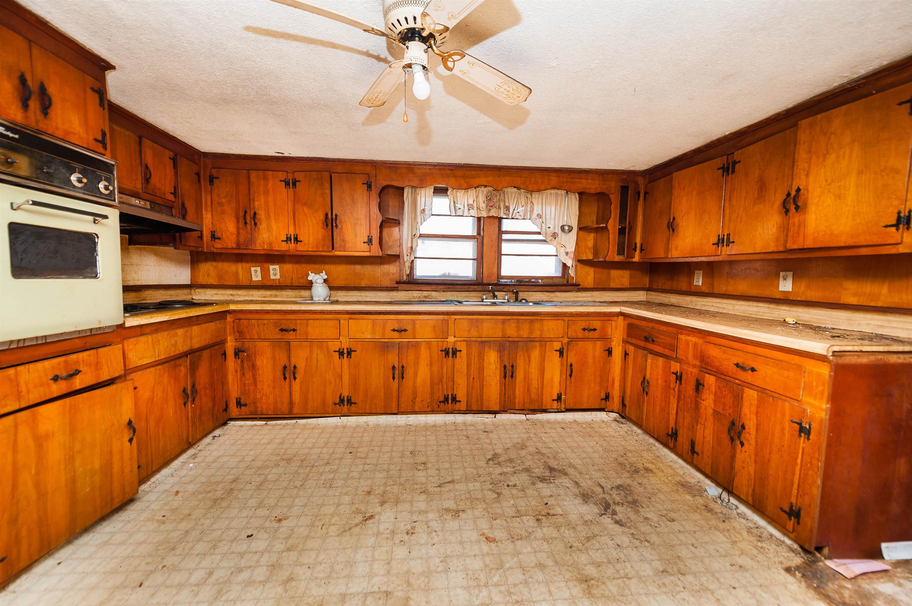 929 Allen Street Woodruff, SC 29388 - Photo 6 of 24 Gallery Image 6