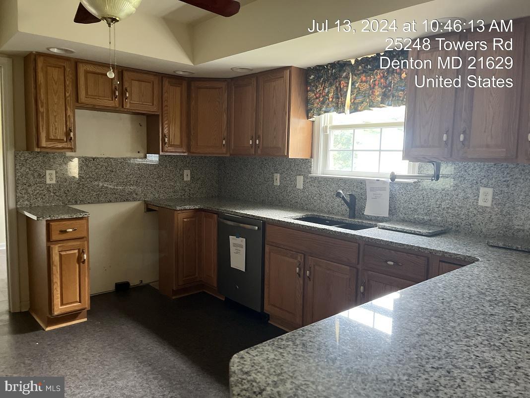 25248 Towers Road Denton, MD 21629 - Photo 8 of 27 Kitchen