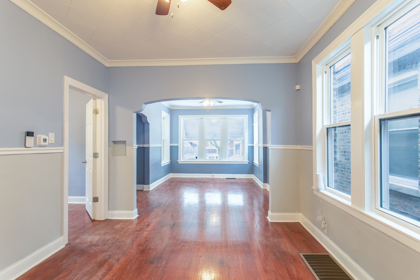 8810 South Racine Avenue Chicago, IL 60620 - Photo 6 of 26