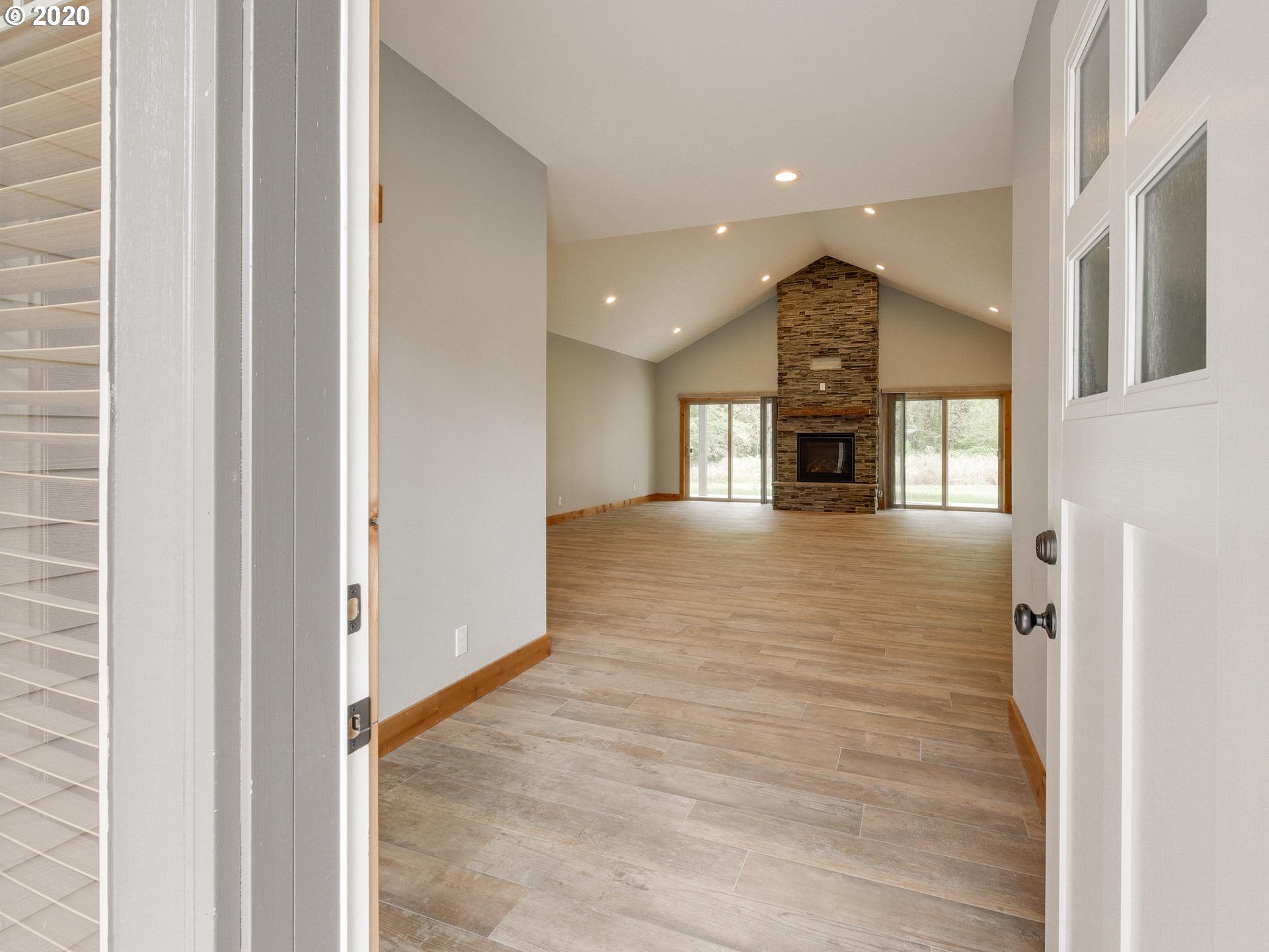 31439 Southeast Bluff Road Gresham, OR 97080 - Photo 4 of 29