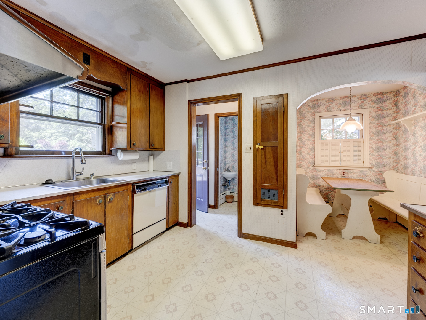 257 Walnut Street Windham, CT 06226 - Photo 19 of 39