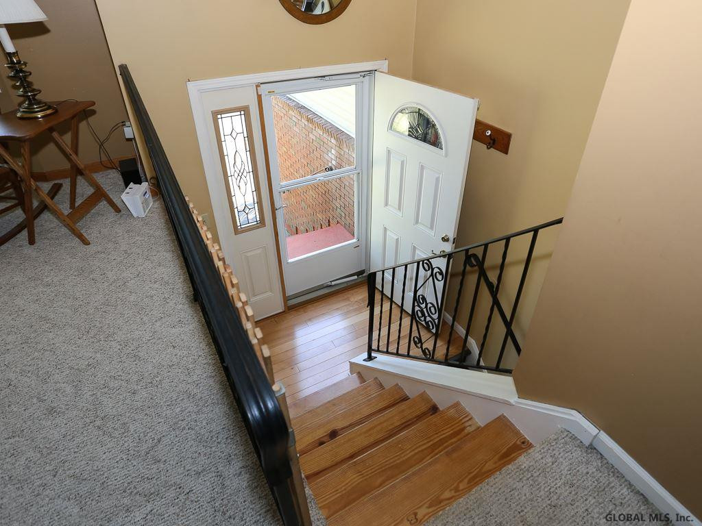 958 Riverview Road Rexford, NY 12148 - Photo 3 of 25 Photo 3