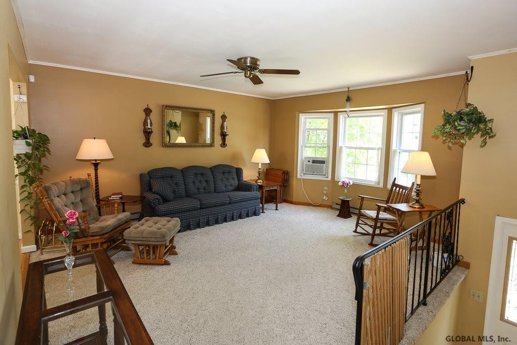 958 Riverview Road Rexford, NY 12148 - Photo 4 of 25 Photo 4