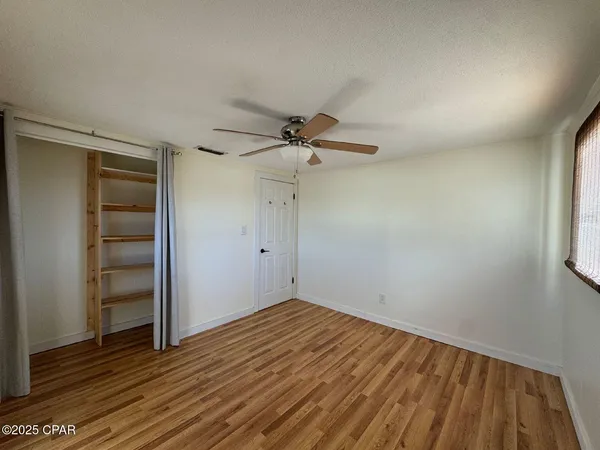 $1,300 | 230 Christmas Tree Lane, Unit B, Panama City Beach, FL 32413