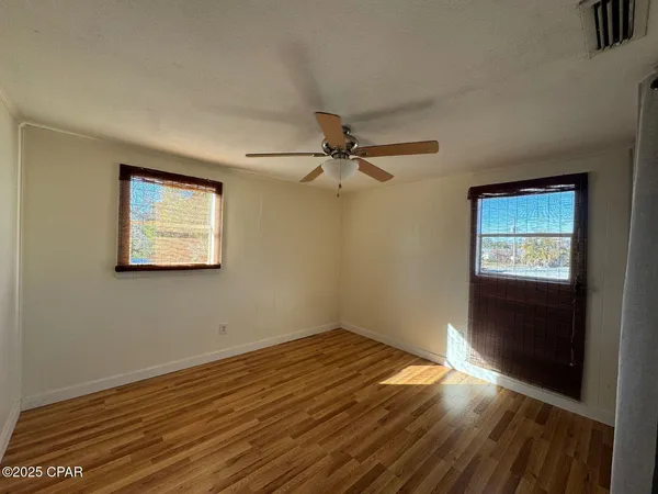 $1,300 | 230 Christmas Tree Lane, Unit B, Panama City Beach, FL 32413