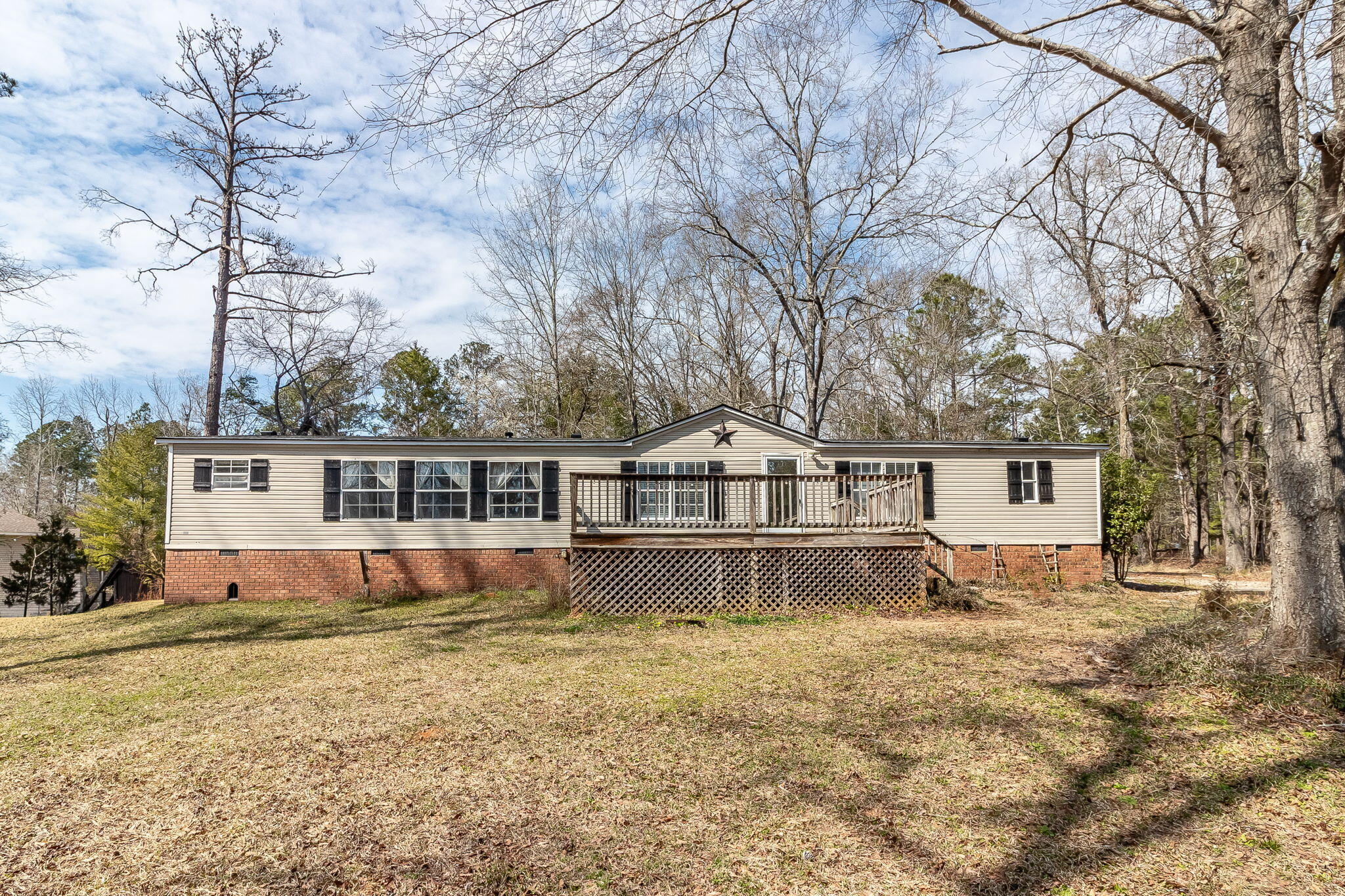 1-web-or-mls-1330 FREEMAN HARRISS RD ©--