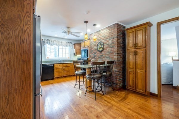 133 Maplewood Road Lynn, MA 01904 - Photo 9 of 42 Gallery Image 9