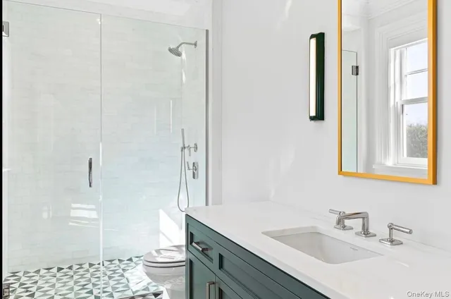 $3,200,000 | 548 Hemlock Drive, Cedarhurst, NY 11516