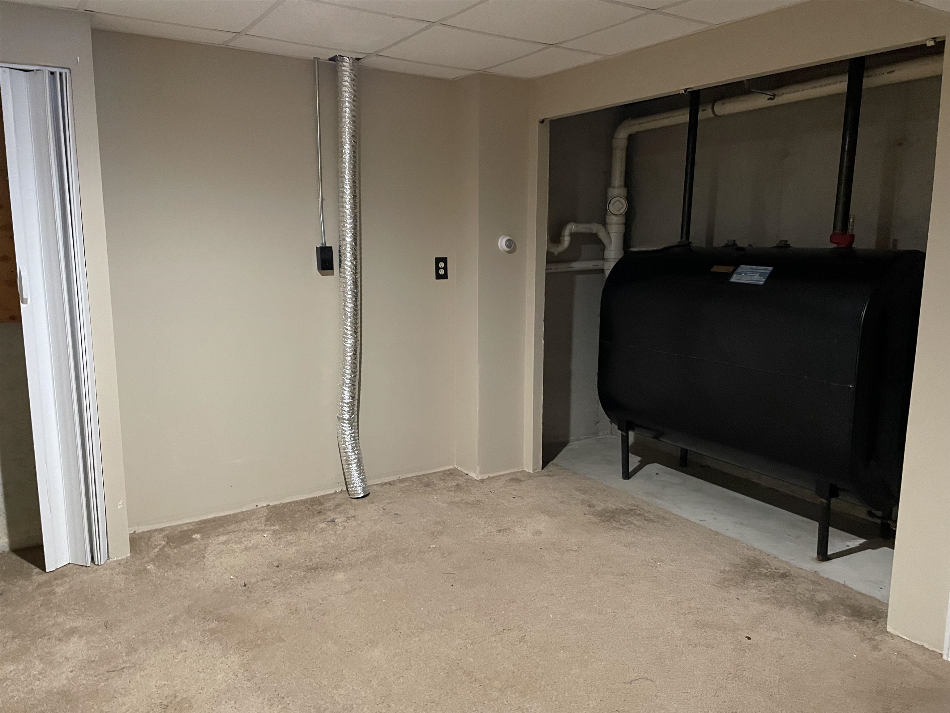 7 B Leblanc Road, Unit B Pelham, NH 03076 - Photo 15 of 16