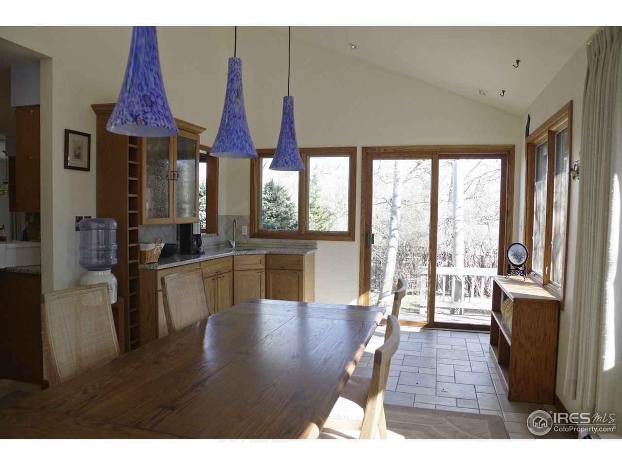 6220 Old Brompton Road Boulder, CO 80301 - Photo 10 of 25 a very nice looking living room with a large window