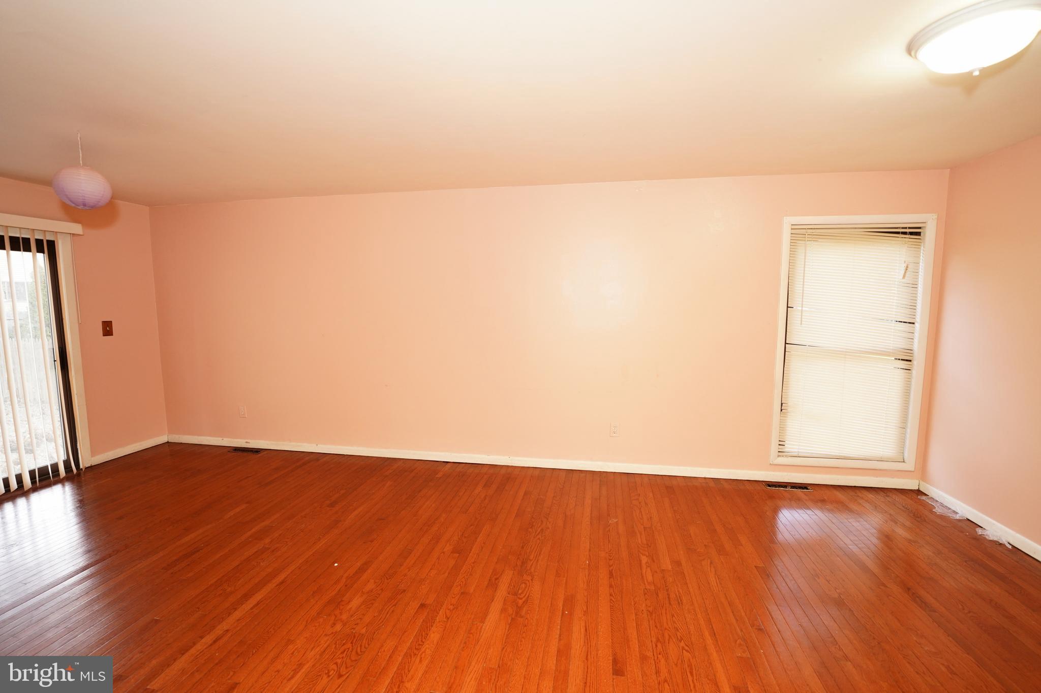3 Overton Road Hightstown, NJ 08520 - Photo 3 of 29 Gallery Image 3