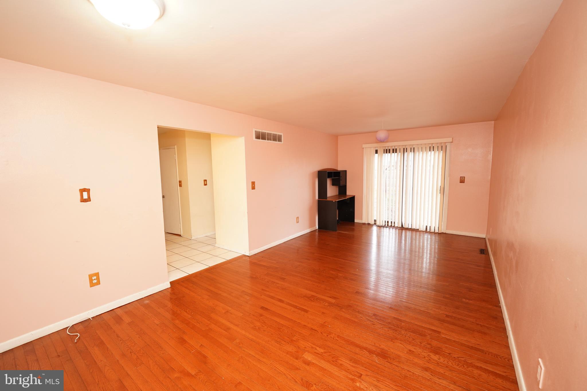 3 Overton Road Hightstown, NJ 08520 - Photo 5 of 29 Gallery Image 5