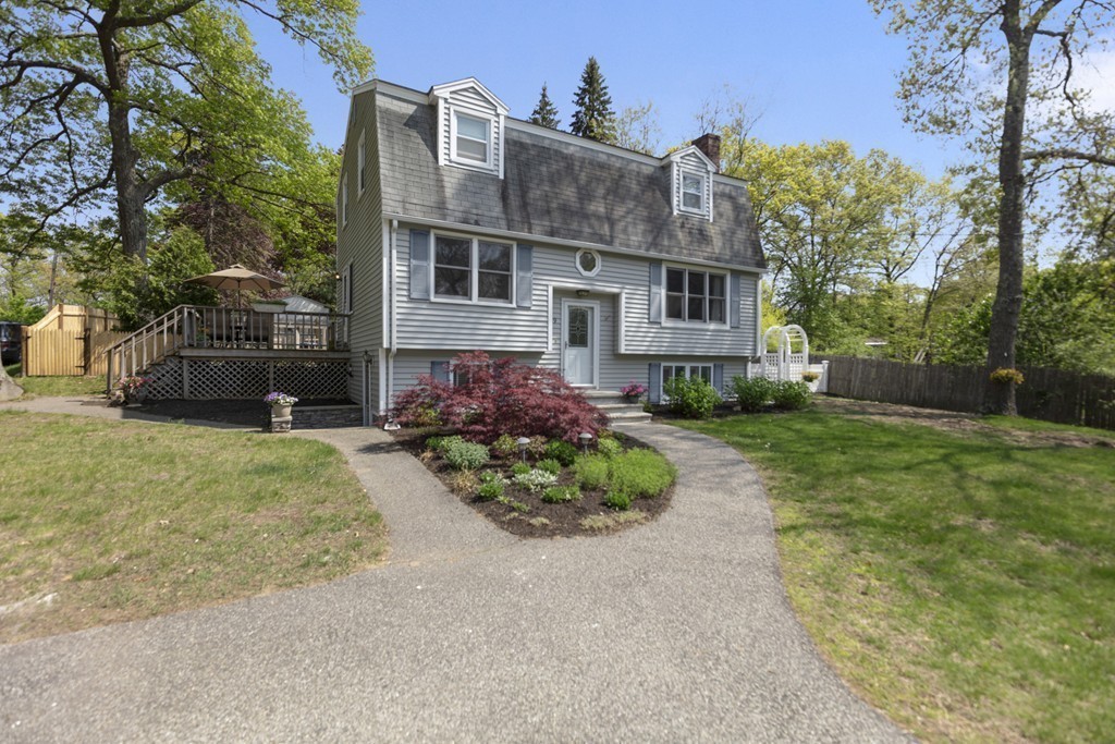 19 Burt Road Wilmington, MA 01887 - Photo 3 of 30