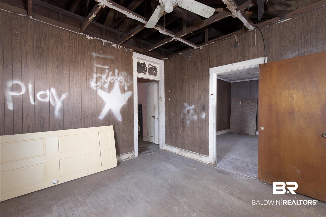1105 Texas Street Mobile, AL 36604 - Photo 5 of 13