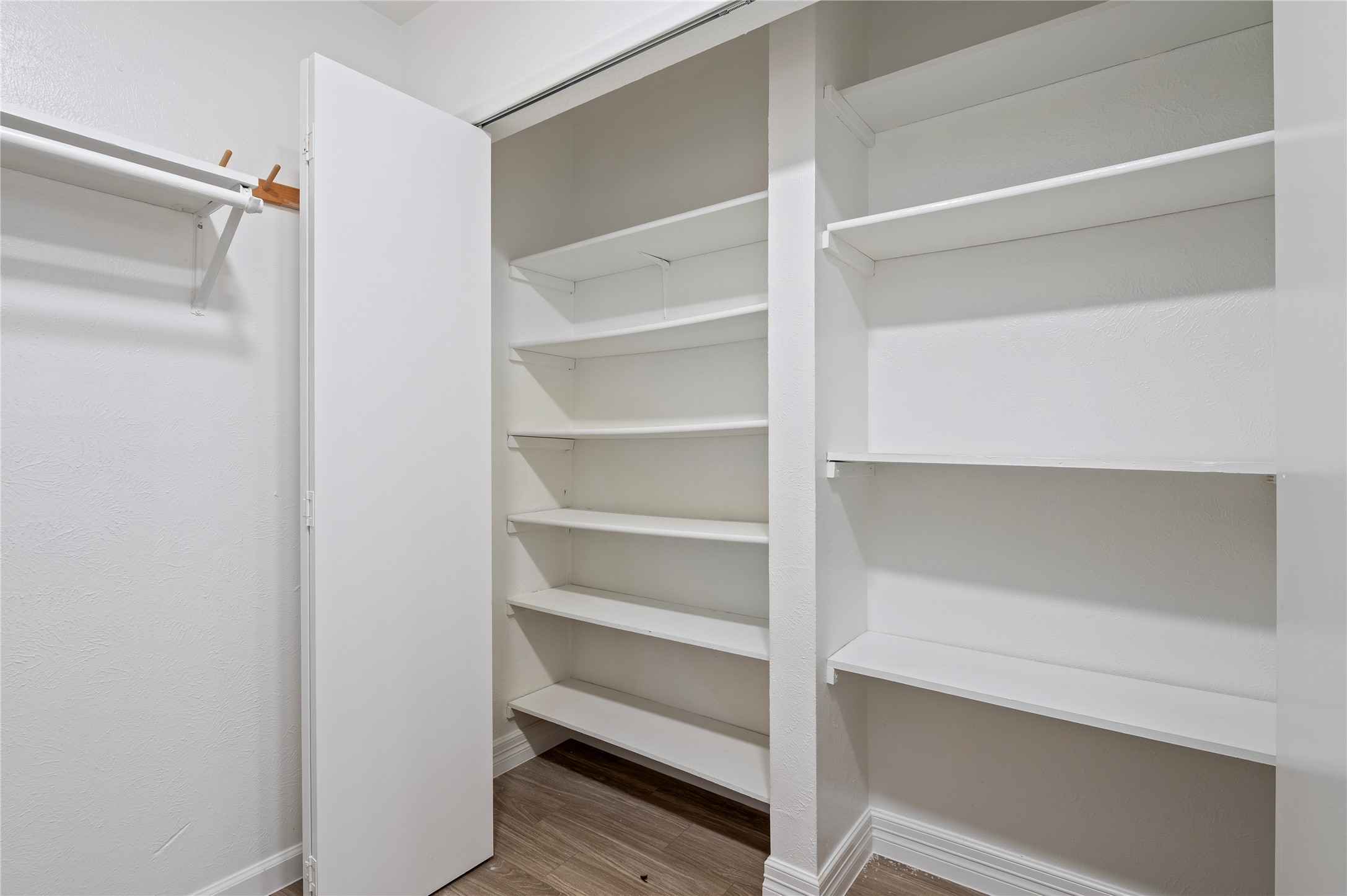 22722 Hawkwood Drive Spring, TX 77373 - Photo 12 of 34