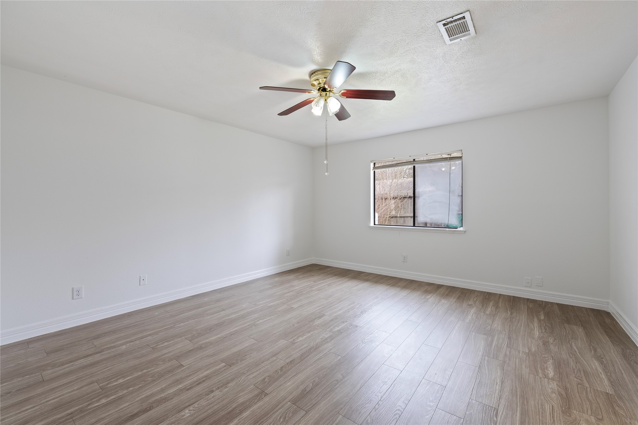 22722 Hawkwood Drive Spring, TX 77373 - Photo 13 of 34