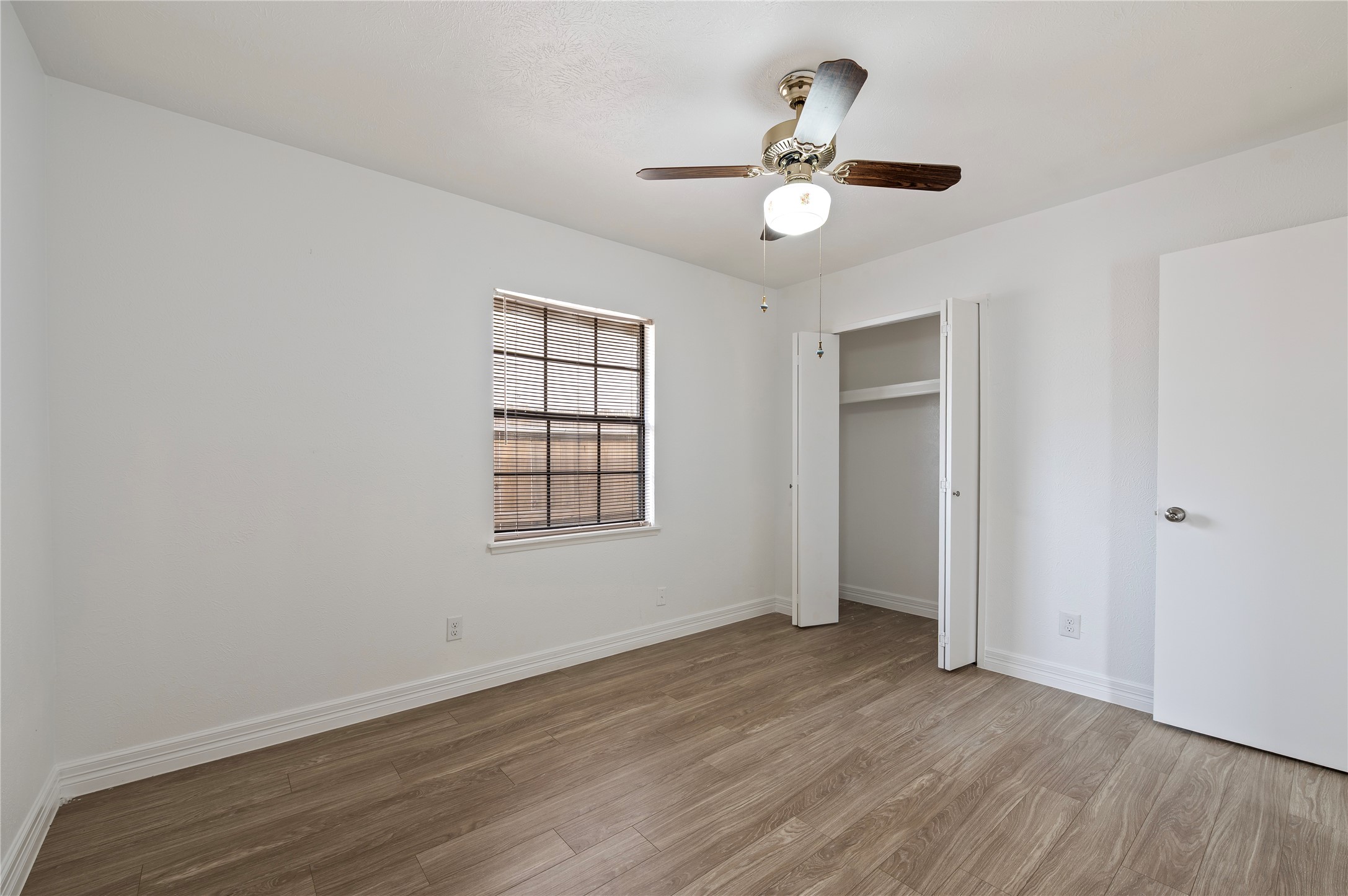 22722 Hawkwood Drive Spring, TX 77373 - Photo 14 of 34