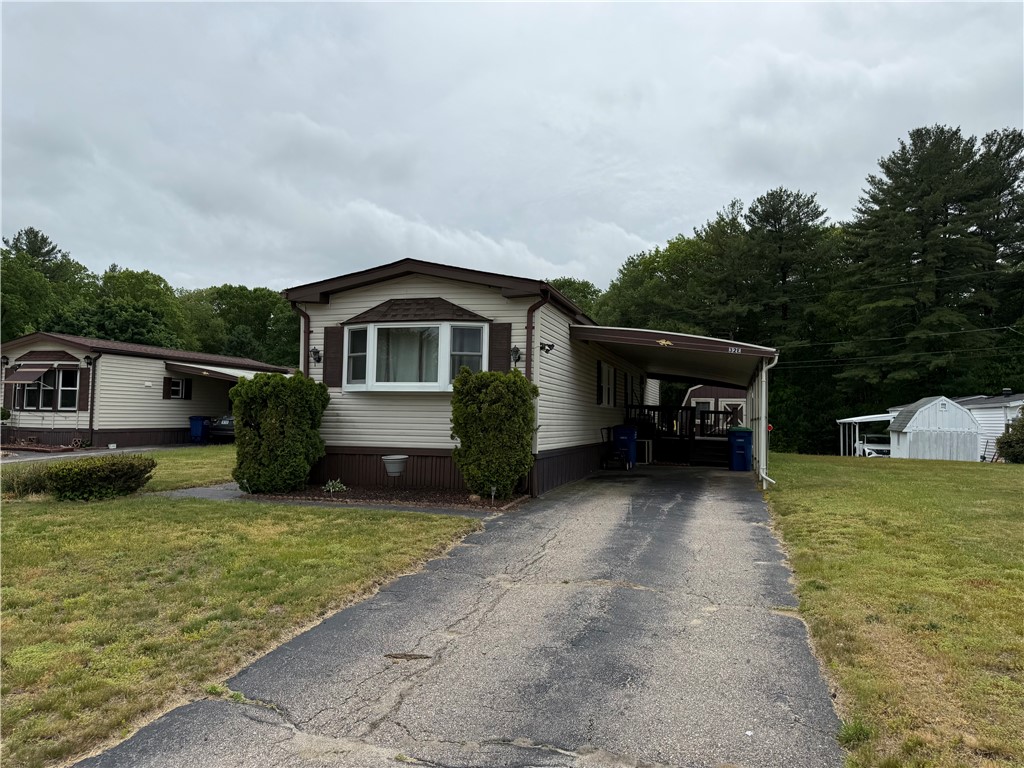 32 Lane East Coventry, RI 02816 - Photo 1 of 23