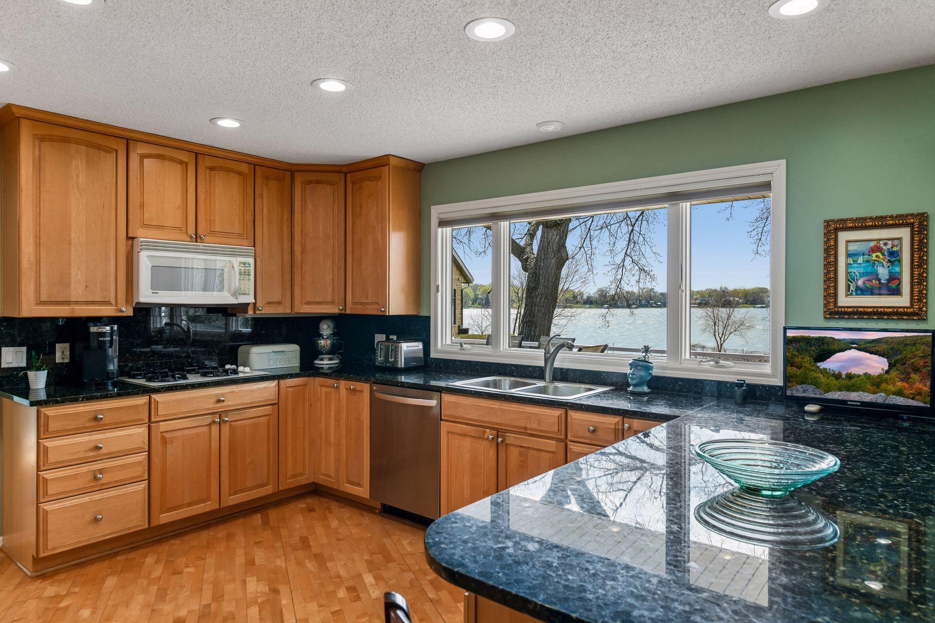 2707 Walters Port Lane Orono, MN 55331 - Photo 11 of 39
