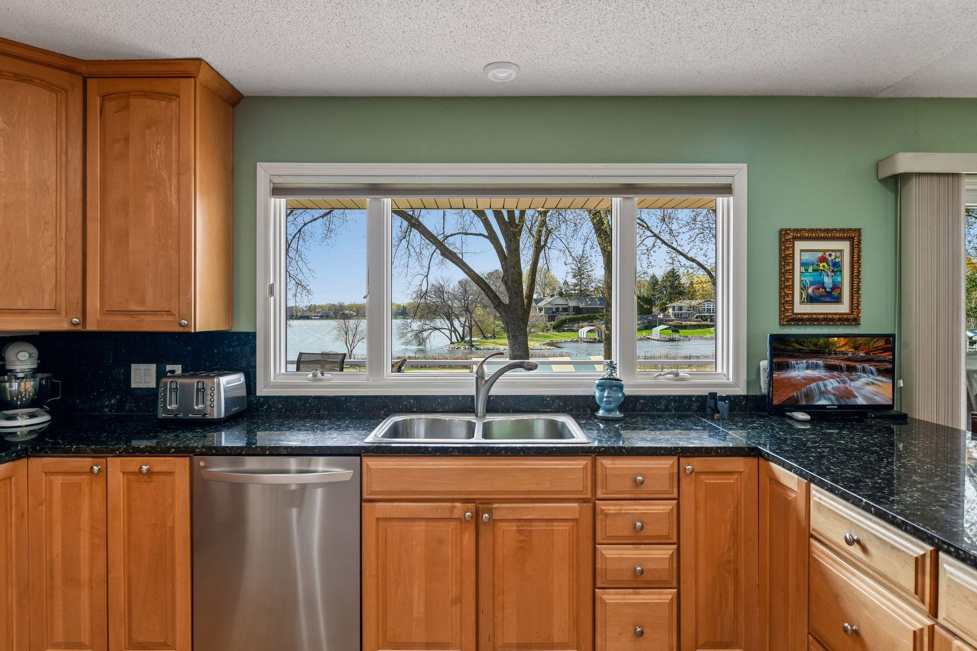 2707 Walters Port Lane Orono, MN 55331 - Photo 12 of 39
