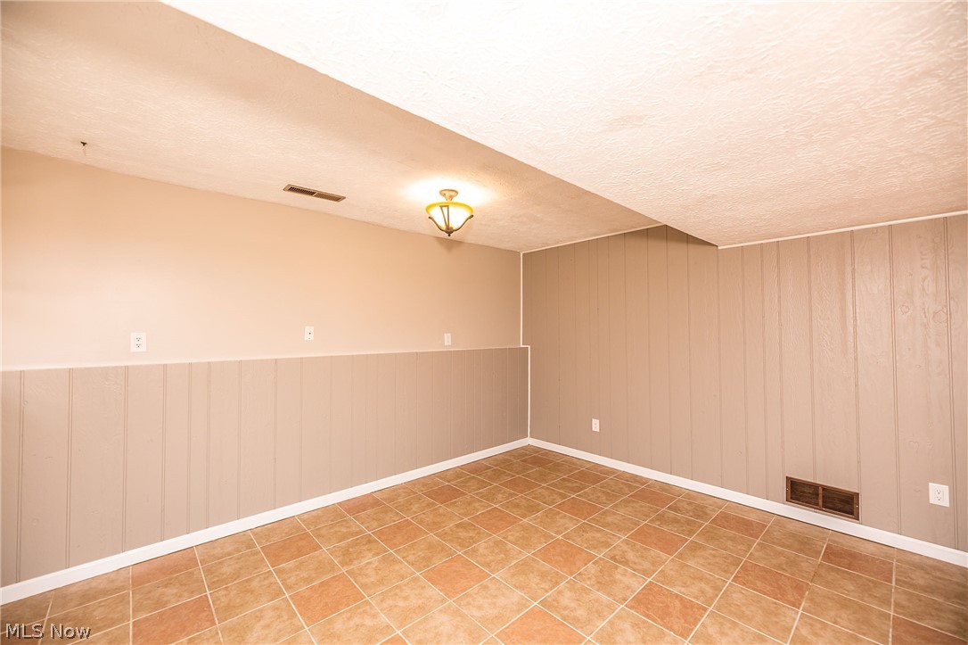 1814 Randolph Road Mogadore, OH 44260 - Photo 26 of 30