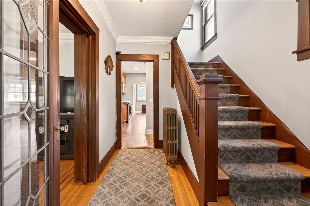29 Elmcroft Road Rochester, NY 14609 - Photo 4 of 42 This home perfectly blends modern updates w/ the o