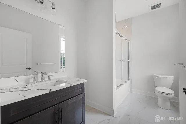 $1,950,000 | 9 Links Drive, Edison, NJ 08820