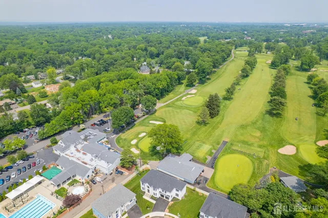 $1,950,000 | 9 Links Drive, Edison, NJ 08820