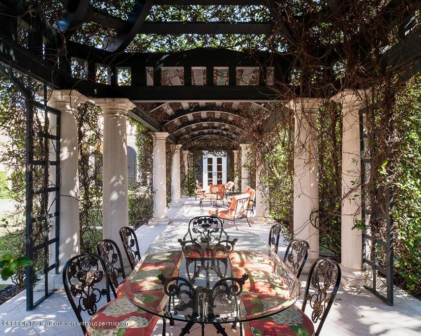 Pergola