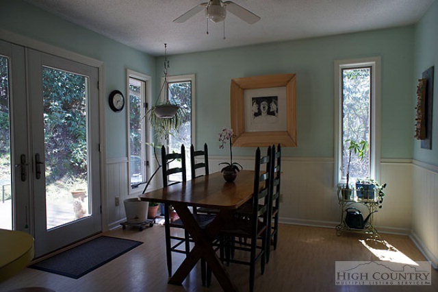 211 Country Lane Boone, NC 28607 - Photo 7 of 18 Gallery Image 7