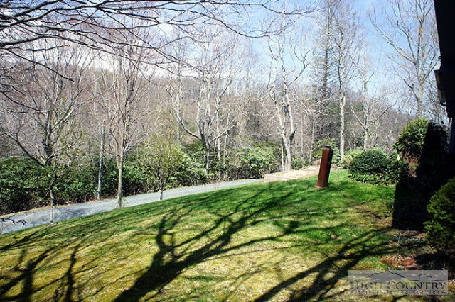 211 Country Lane Boone, NC 28607 - Photo 9 of 18 Gallery Image 9