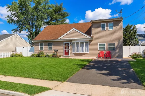 $599,000 | 30 Mountain Avenue, Hazlet, NJ 07730